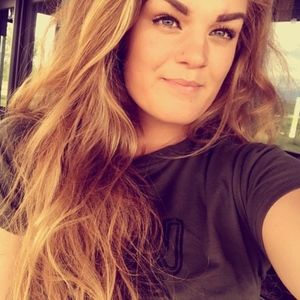 Meet your Posher, Devi